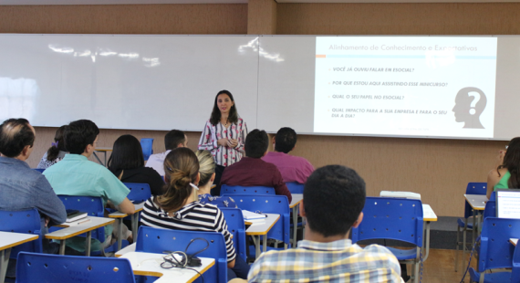 Gestores participam de curso sobre eSocial e Reforma Trabalhista
