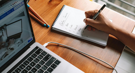 Organize seus estudos e sua rotina com apps e ferramentas digitais